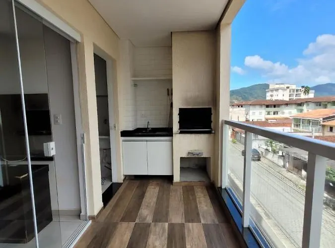 Ubatuba - Apartamento no Centro da Cidade próximo a restaurantes e às grande, centro, Itaguá, etc.