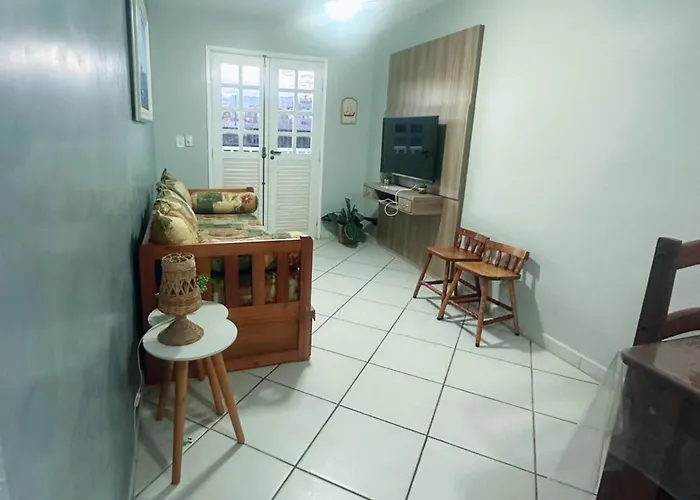 Lindo apê 1 min a pé da areia da Praia Grande-O mais perto! com Varanda